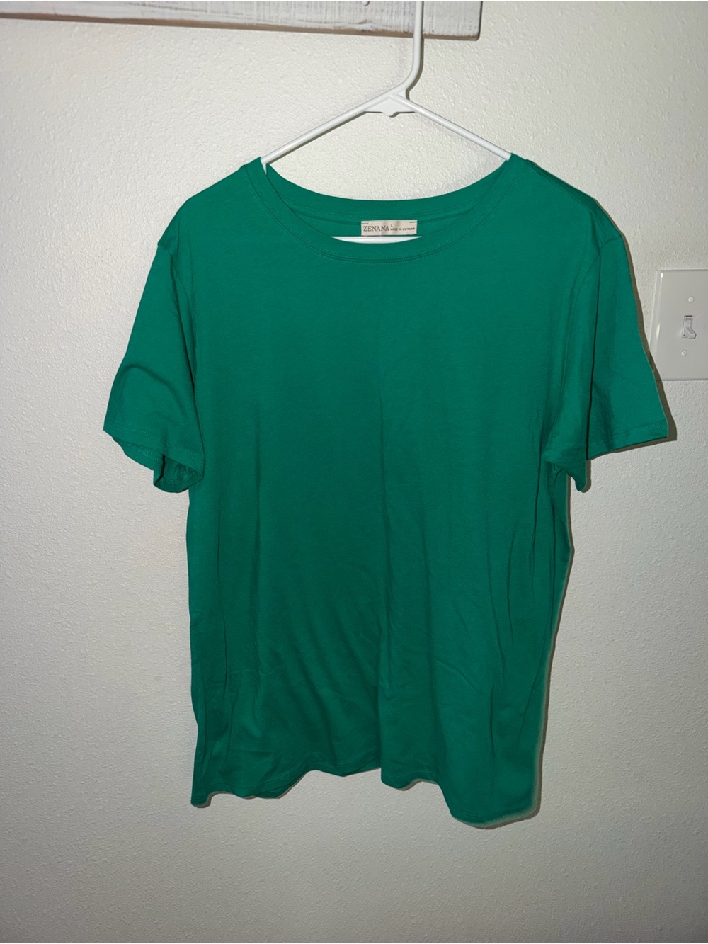 Zenana Outfitters Emerald Green Short Sleeve Crewneck Tee